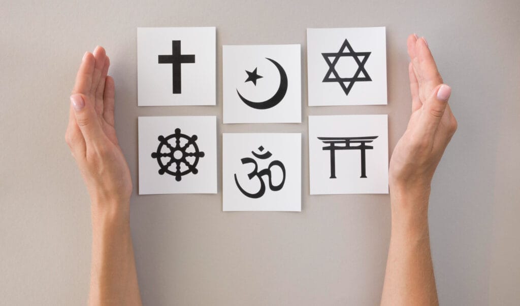 Principais símbolos religiosos e seus significados (Créditos: rawpixel.com/via Freepik)