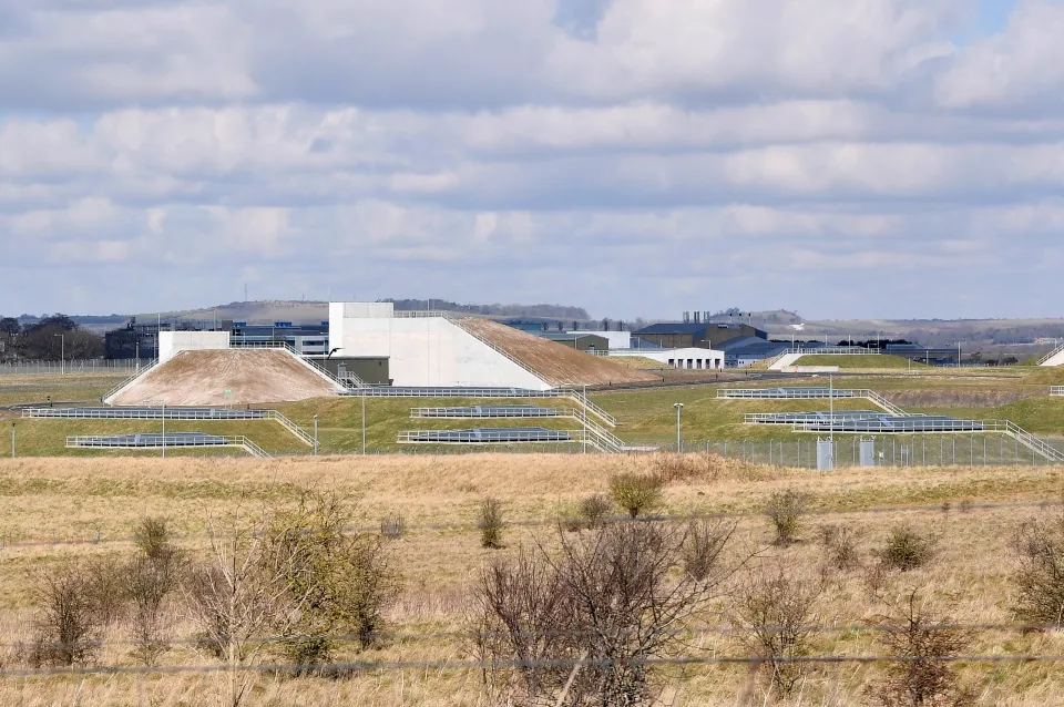 As instalações de Porton Down, em Wiltshire, são o laboratório de armas mais secreto do Reino Unido. (Créditos: Reuters)